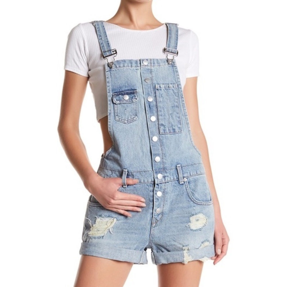 Lovers + Friends Shane Denim shorts Overalls light wash button front size small